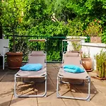 شقة Lisa's Stylish Floor Flat & Double Pool