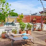 Lisa's Stylish Floor Flat & Double Pool شقة *