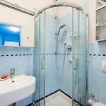 Lisa's Stylish Floor Flat & Double Pool Διαμέρισμα Pietra Ligure